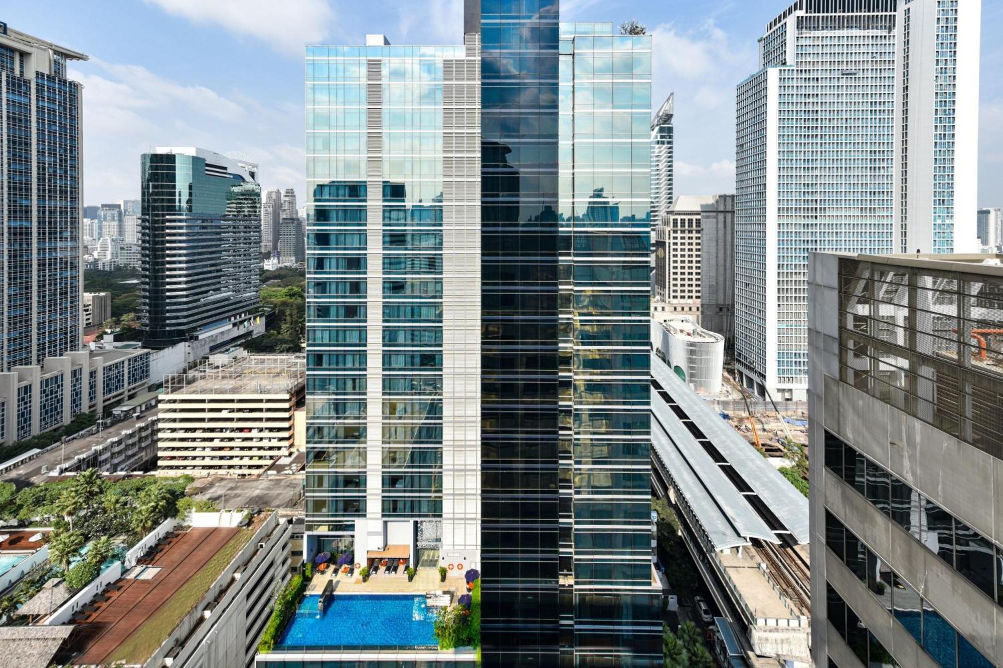 Four Points By Sheraton Bangkok Ploenchit - Formerly Novotel Bangkok Ploenchit Kültér fotó